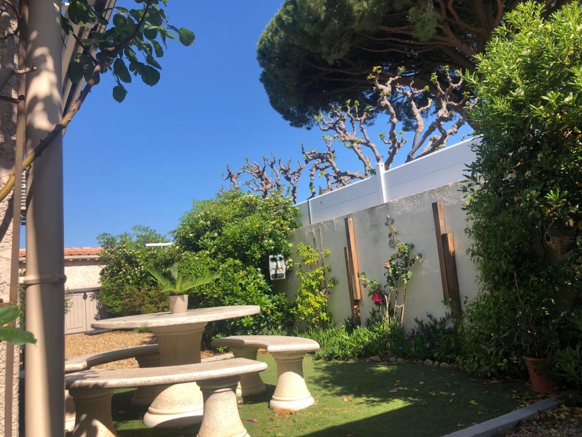 Studio Refait A Neuf Avec Jardin Aigues Mortes Exterior foto