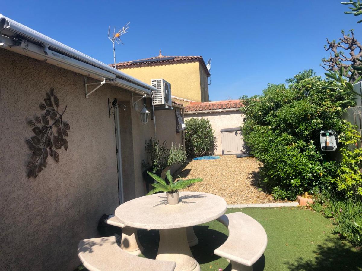 Studio Refait A Neuf Avec Jardin Aigues Mortes Exterior foto